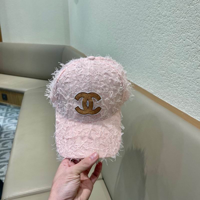 Chanel cap (50)